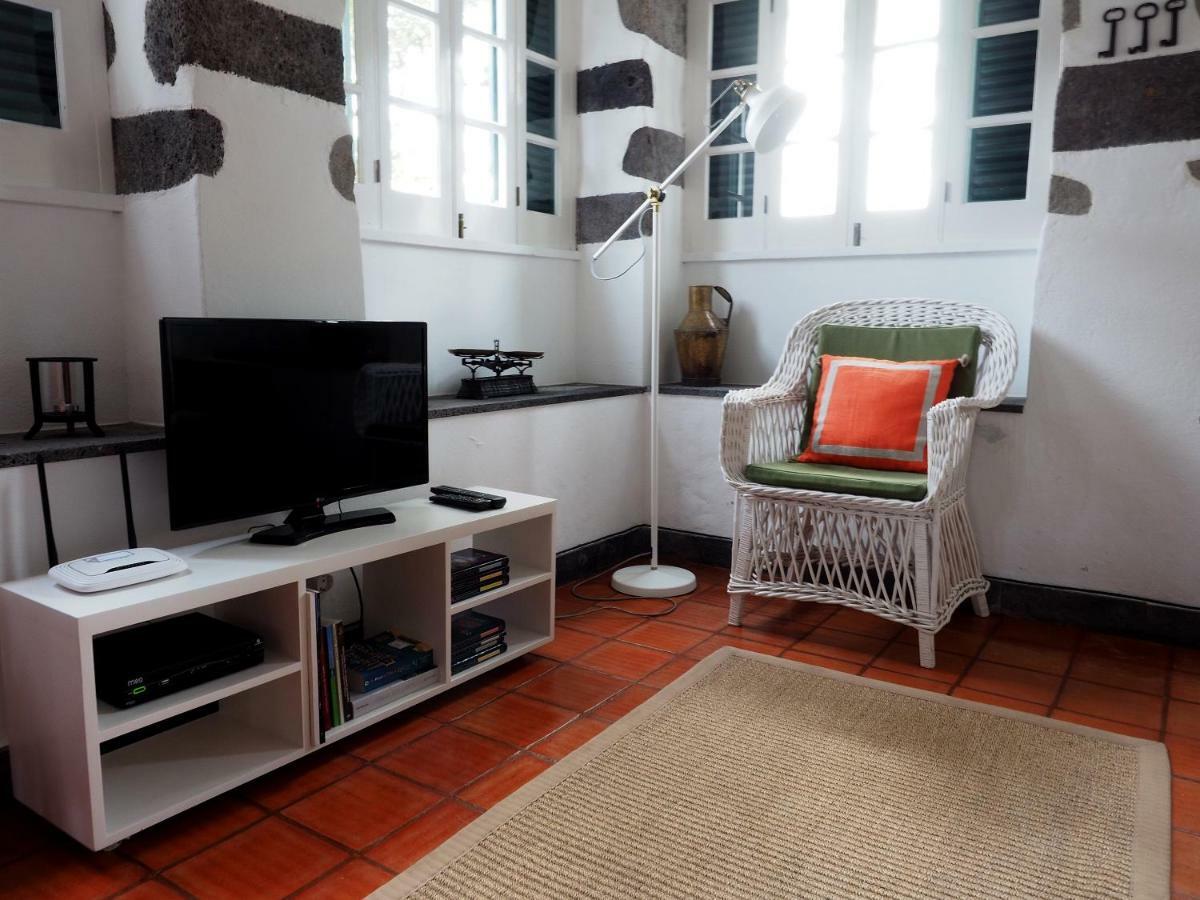 Monserrate - Galera Cottage Caloura Extérieur photo